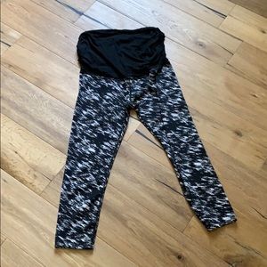 Beyond The Bump maternity cropped leggings